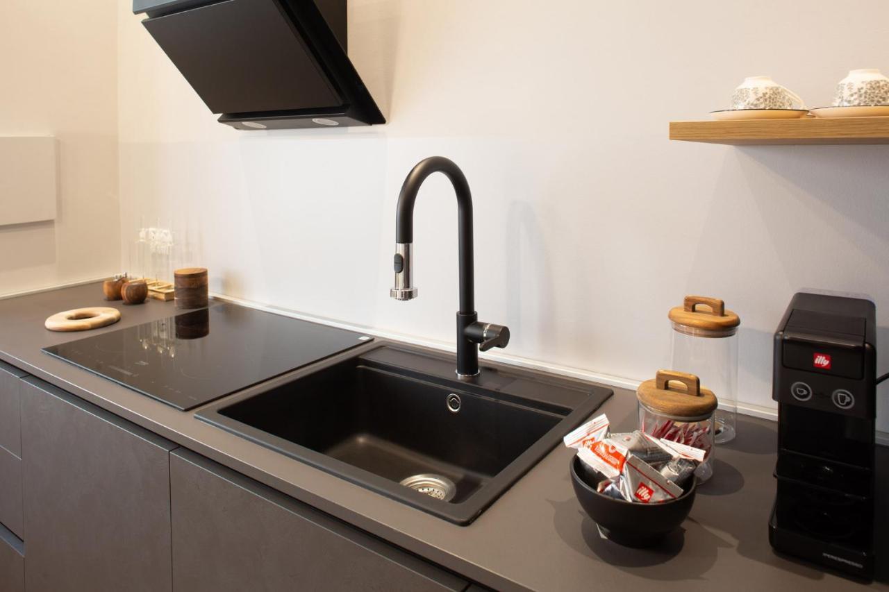 Ca'Milla Luxury Apartments Trieste Bagian luar foto